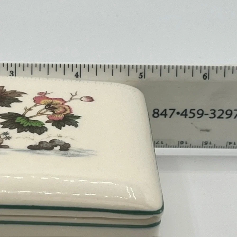 Wedgwood Eastern Flowers Trinket Box Etruria Barlaston TKD Floral Cream Ceramic